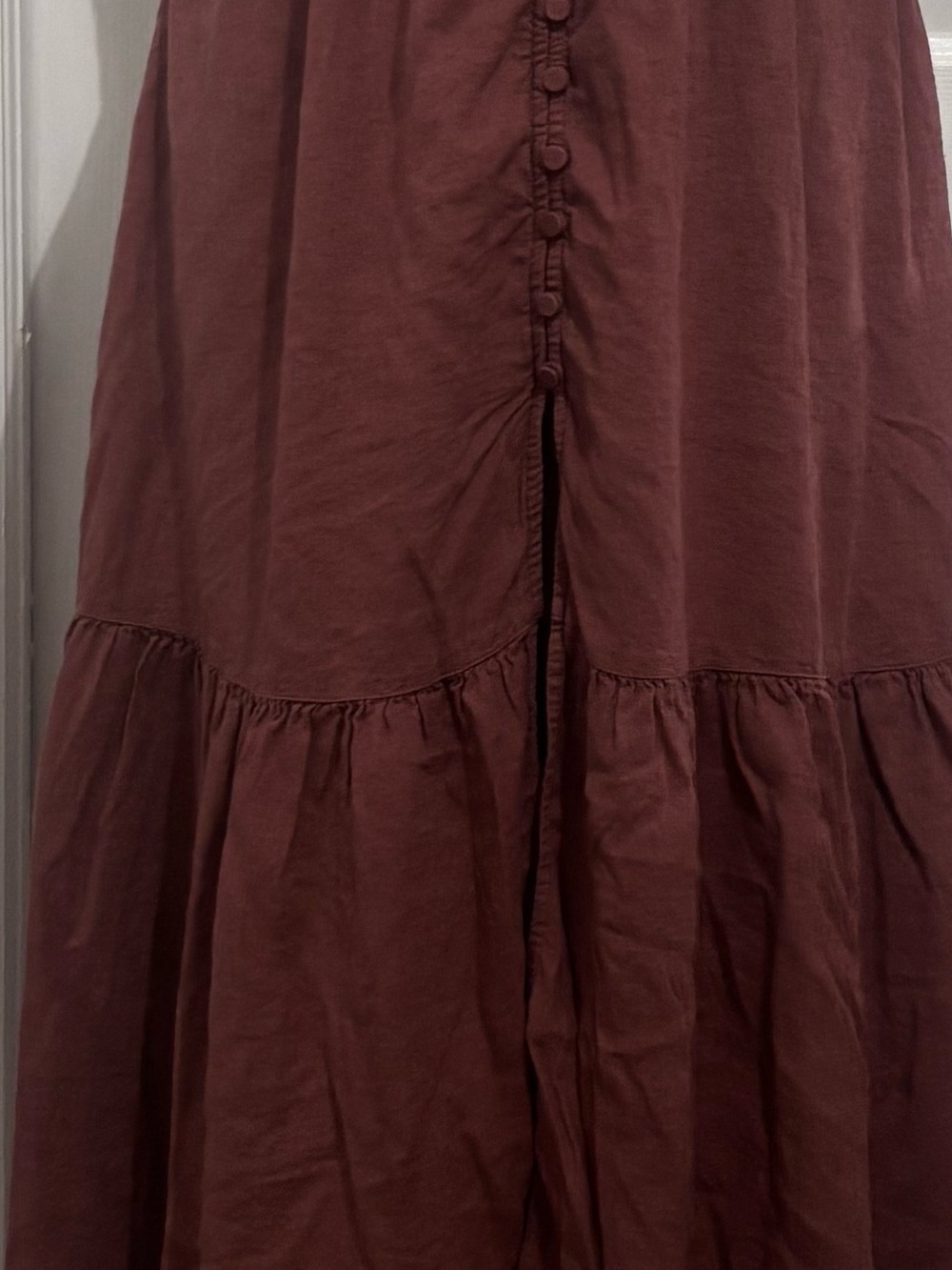 Abercrombie & Fitch Rust Tiered Deep V Maxi Dress - Picture 9 of 10